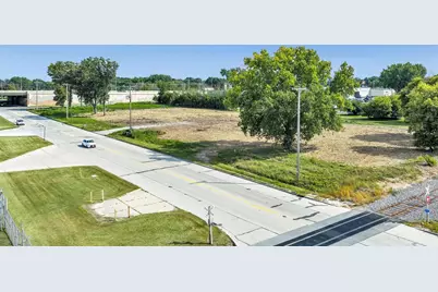 510 Lambeau Street, Green Bay, WI 54303 - Photo 1
