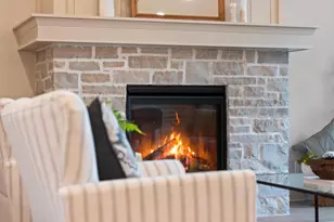 393 Farmhouse Ln, Combined Locks, WI 54113 - Photo 15