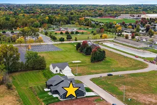 393 Farmhouse Ln, Combined Locks, WI 54113 - Photo 47