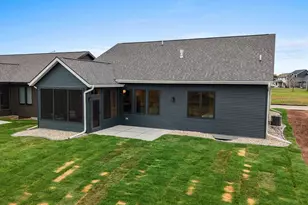 393 Farmhouse Ln, Combined Locks, WI 54113 - Photo 45