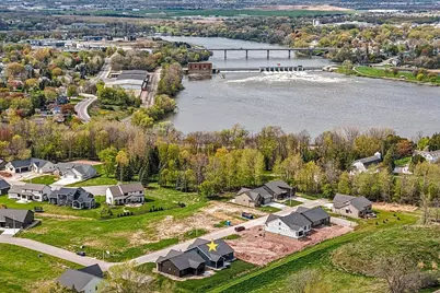 393 Farmhouse Lane, Combined Locks, WI 54113 - Photo 33