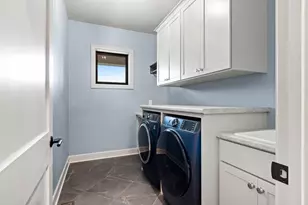 393 Farmhouse Ln, Combined Locks, WI 54113 - Photo 33