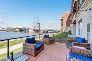 118 S Washington A334 Street, Green Bay, WI 54301 - Photo 3