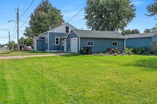201 2nd Ave, Weyauwega, WI 54983 - Photo 41
