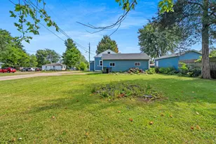 201 2nd Ave, Weyauwega, WI 54983 - Photo 43