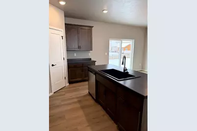 N9359 Gemstone Court, Appleton, WI 54915 - Photo 7