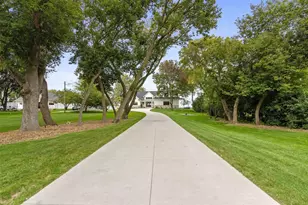1751 E Shore Cir, Green Bay, WI 54302 - Photo 23