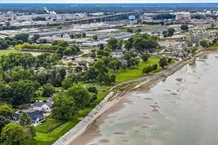 1751 E Shore Cir, Green Bay, WI 54302 - Photo 19