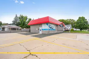 1047 N 9th St, Green Bay, WI 54304 - Photo 1