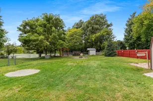 531 N Main St, Shawano, WI 54166 - Photo 9