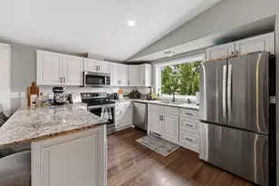 2409 21st St, Menominee, MI 49858 - Photo 7