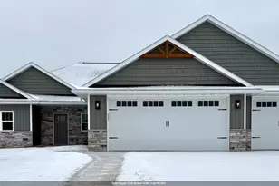 3811 Cooper Ct, Green Bay, WI 54313 - Photo 1