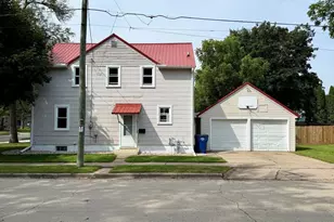 59 E 14th St, Clintonville, WI 54929 - Photo 1