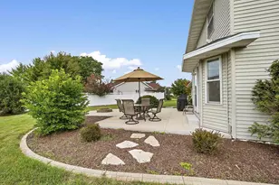 737 Desplaine Rd, De Pere, WI 54115 - Photo 35