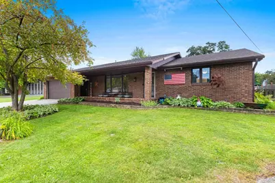 2439 West Point Road, Green Bay, WI 54304 - Photo 3