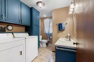2439 W Point Rd, Green Bay, WI 54304 - Photo 51