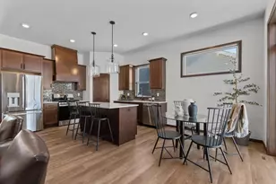 3710 E Callalilly Ln, Appleton, WI 54913 - Photo 7