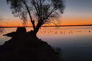 N7671 Lakeshore Dr, Fond du Lac, WI 54937 - Photo 9