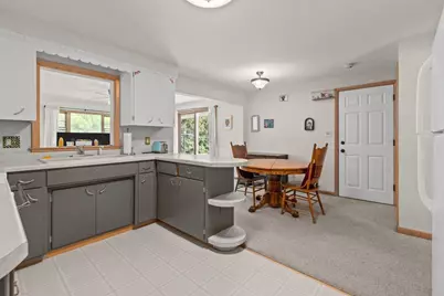 1218 W Brewster Street, Appleton, WI 54914 - Photo 9