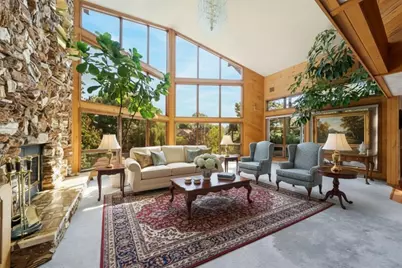 85 Lake Rest Avenue, Oshkosh, WI 54902 - Photo 3