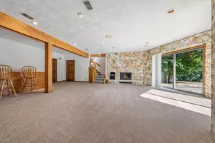 85 Lake Rest Ave, Oshkosh, WI 54902 - Photo 5