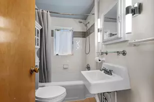 285 Division St, Algoma, WI 54201 - Photo 9