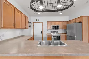 555 Main Ave, De Pere, WI 54115 - Photo 9