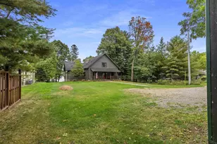 N8234 Oak Ln, Crivitz, WI 54114 - Photo 11