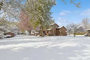 865 Portside Ct, Oshkosh, WI 54901 - Photo 37