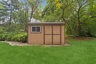 865 Portside Ct, Oshkosh, WI 54901 - Photo 35