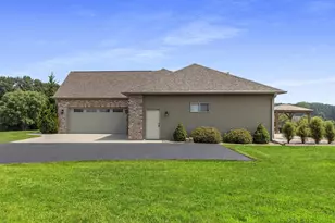 3200 Gray Hawk Trail, Suamico, WI 54313 - Photo 67