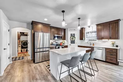 1726 Red Oak Street, Howard, WI 54313 - Photo 5