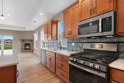 4884 Wyld Berry Way, Hobart, WI 54155 - Photo 17