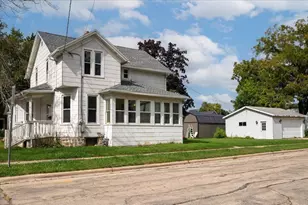 500 Scott Ave, Oshkosh, WI 54901 - Photo 1