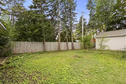 529 Fairview Avenue, Neenah, WI 54956 - Photo 17