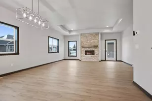 481 Papermill Cir, Kimberly, WI 54136 - Photo 7