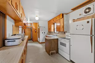 202 W Lieg Ave, Shawano, WI 54166 - Photo 11