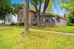 118 W 6th St, Kaukauna, WI 54130 - Photo 3