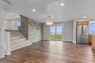 2180 White Swan Drive, Oshkosh, WI 54901 - Photo 9