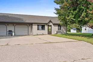 1150 Schabow St, Gresham, WI 54128 - Photo 25