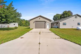 1150 Schabow St, Gresham, WI 54128 - Photo 23