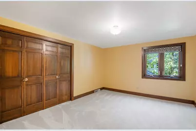 2060 Wintergreen Court, Green Bay, WI 54304 - Photo 33