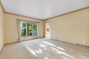 1601 Rustic Oaks Ct, Green Bay, WI 54301 - Photo 5