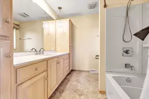 1601 Rustic Oaks Ct, Green Bay, WI 54301 - Photo 21