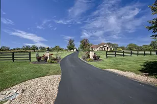 W3552 Equestrian Trail, Appleton, WI 54913 - Photo 11