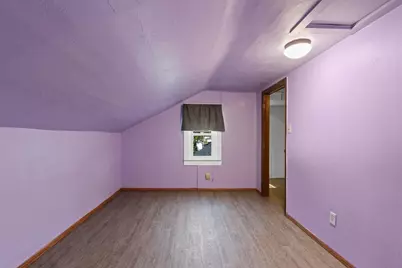 817 N Irwin Avenue, Green Bay, WI 54302 - Photo 15