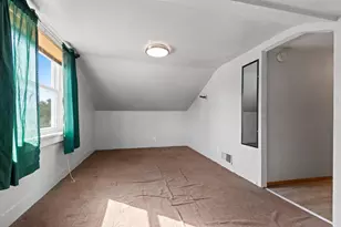 817 N Irwin Ave, Green Bay, WI 54302 - Photo 17