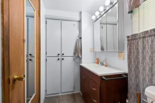 817 N Irwin Ave, Green Bay, WI 54302 - Photo 11