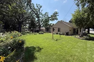 2200 Oregon St, Oshkosh, WI 54902 - Photo 35