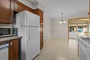 220 Walnut St, Clintonville, WI 54929 - Photo 5